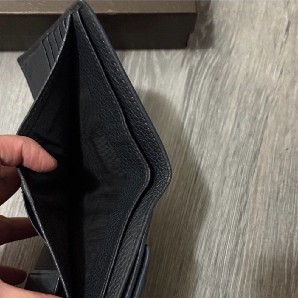 Gucci Gray Horsebit Wallet with Maroon Stripe-EUC (Looks new) - Picture 5 of 7